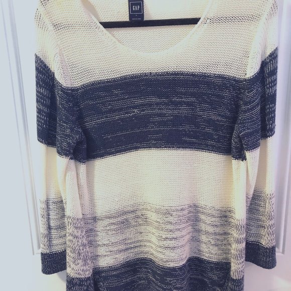 GAP  blue and white striped sweater L - Picture 1 of 6